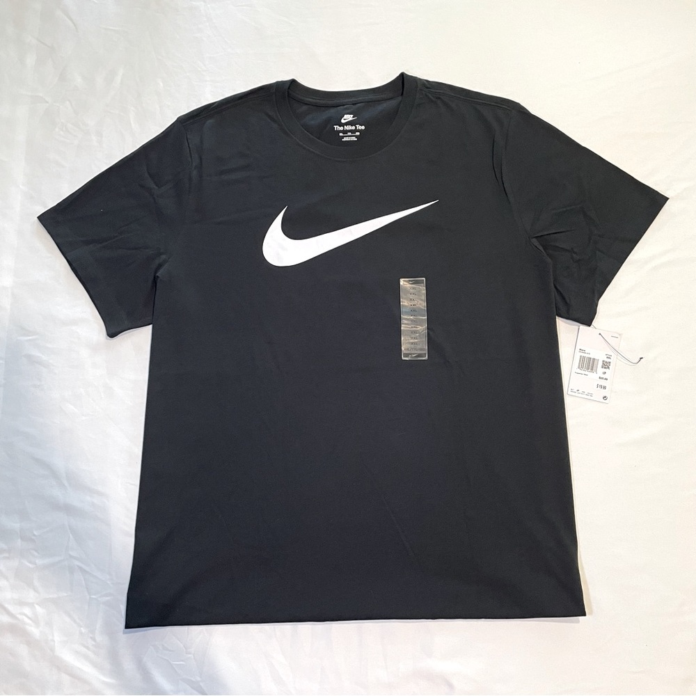 Nike - Men’s XXL Black Swoosh T-Shirt